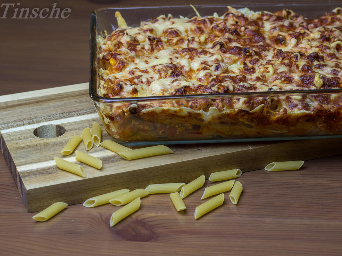 Penne Auflauf mit Zucchini, Feta und Putenfilet - einfach - von sTinsche