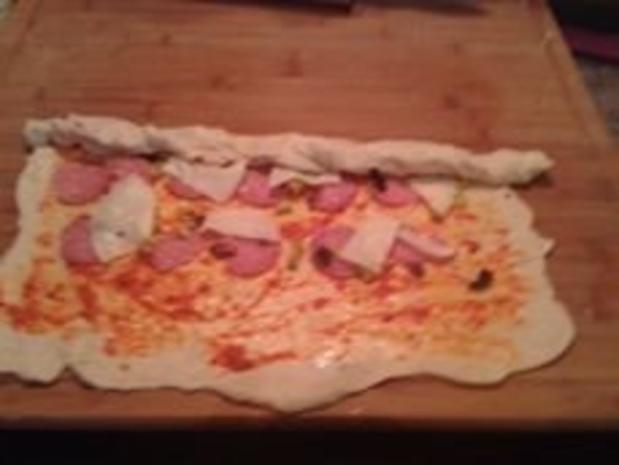 Hefeteig für Pizza / Pizzabrot - Rezept - kochbar.de