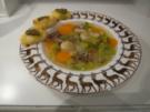 Rinderkraftbrühe mit Markklößchen und Gemüseeinlage - Rezept