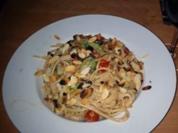 Spaghetti mit Broccoli-Röschen und Cocktailtomaten in Cognac-Sahne-Soße - Rezept