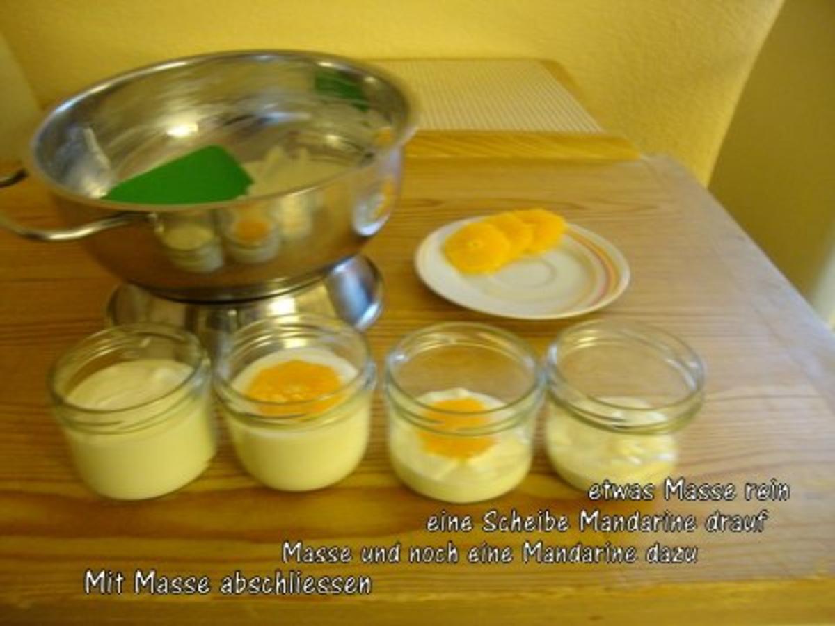 Käseküchlein im Glas mit fruchtigem Abschluss - Rezept - Bild Nr. 3