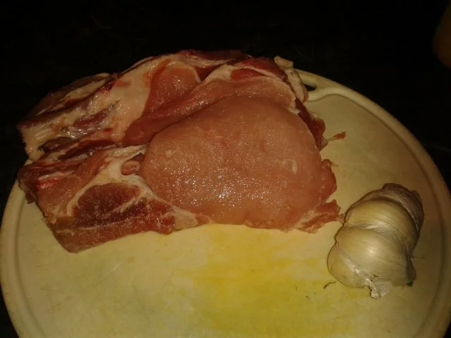 Rezept: Koteletts natur mit viel Knoblauch Bild Nr. 2 Koteletts natur mit viel Knoblauch - Rezept - Bild Nr. 2