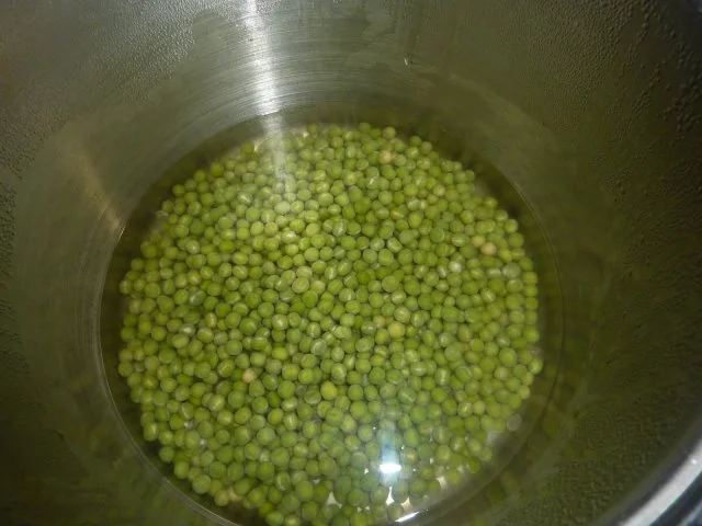 Rezept: Suppen: Erbsensuppe Bild Nr. 2 Suppen: Erbsensuppe - Rezept - Bild Nr. 2