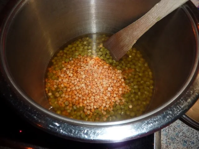 Rezept: Suppen: Erbsensuppe Bild Nr. 3 Suppen: Erbsensuppe - Rezept - Bild Nr. 3