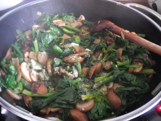 Rezept: Vegan : Chamignons-Spinat-Pfanne mit Karotten-Kartoffel-Beilage Bild Nr. 13 Vegan : Chamignons-Spinat-Pfanne mit Karotten-Kartoffel-Beilage - Rezept - Bild Nr. 13