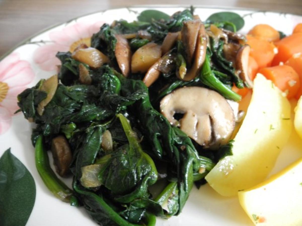 Vegan : Chamignons-Spinat-Pfanne mit Karotten-Kartoffel-Beilage - Rezept - Bild Nr. 2