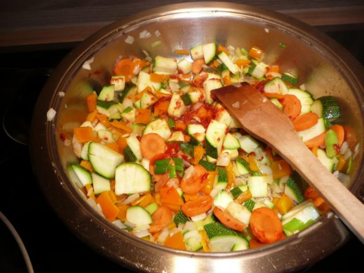 Kartoffelpuffer, Mischgemüse + Lachsfilet - Rezept - Bild Nr. 3