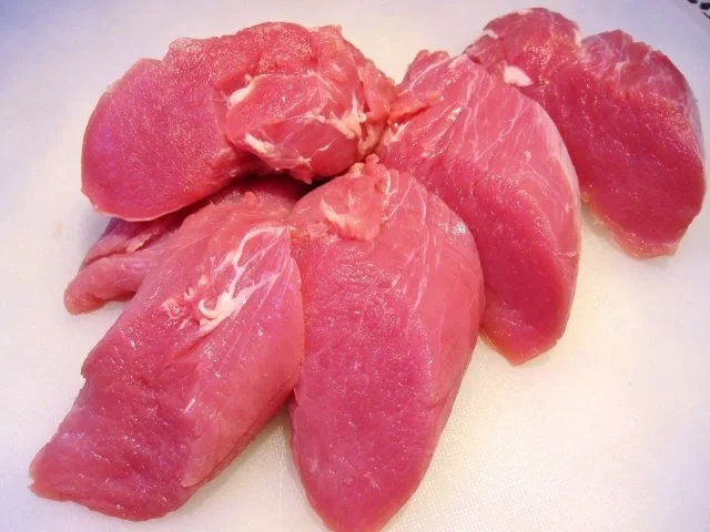 Rezept: Schweinegulasch mit frischen Spitzpaprika ... Bild Nr. 3 Schweinegulasch mit frischen Spitzpaprika ... - Rezept - Bild Nr. 3