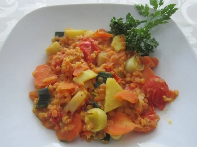 Rezept: Geschmorte Linsen mit Gemüse Geschmorte Linsen mit Gemüse - Rezept
