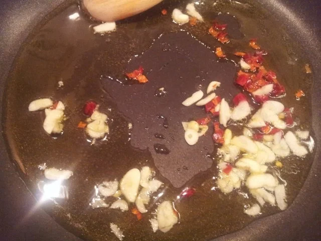 Spaghetti mit Knoblauch und Chilli - Rezept - Bild Nr. 3