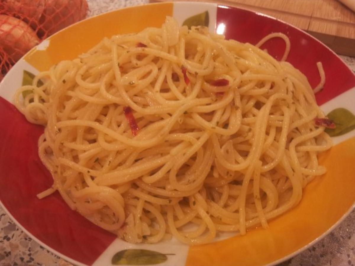 Spaghetti mit Knoblauch und Chilli - Rezept - Bild Nr. 6