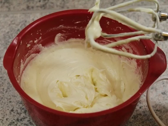 Rezept: Marzipan - Eierlikör - Torte Bild Nr. 3 Marzipan - Eierlikör - Torte - Rezept - Bild Nr. 3