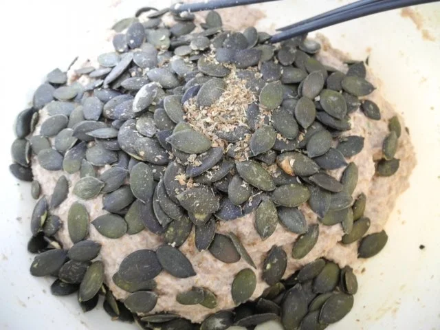 Brot & Brötchen : Schnelles Dinkel - Kürbis - Brot mit Gemüsebrühe* gebacken - Rezept - Bild Nr. 9