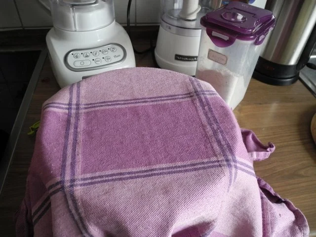 Brot & Brötchen : Schnelles Dinkel - Kürbis - Brot mit Gemüsebrühe* gebacken - Rezept - Bild Nr. 11