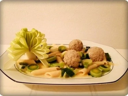 Lauch - Penne in Weißweinsauce und ♔Königsberger Klopse  dazu - Rezept - Bild Nr. 23