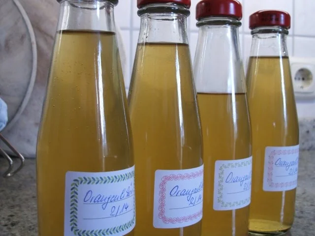 Rezept: Getränke: Orangenlikör Getränke: Orangenlikör - Rezept