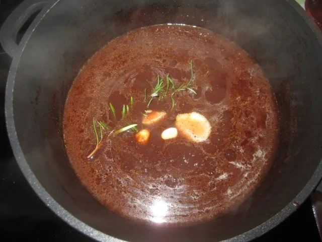 Rezept: Kräftige Bratensoße Bild Nr. 10 Kräftige Bratensoße - Rezept - Bild Nr. 10