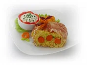 Rezept: Herzhafter Reibe-Kartoffelkuchen im Speckmantel Herzhafter Reibe-Kartoffelkuchen im Speckmantel - Rezept