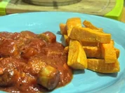 Mango-Currywurst mit Süßkartoffel-Pommes - Rezept