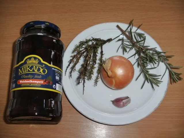 Rezept: Fleisch: Rinderbäckchen mit Sauerkirschen Bild Nr. 3 Fleisch: Rinderbäckchen mit Sauerkirschen - Rezept - Bild Nr. 3