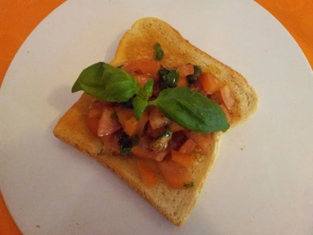 Weißbrot mit Tomaten - Rezept