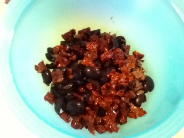 Rezept: Spaghetti alla puttanesca e Scampi Bild Nr. 3 Spaghetti alla puttanesca e Scampi - Rezept - Bild Nr. 3