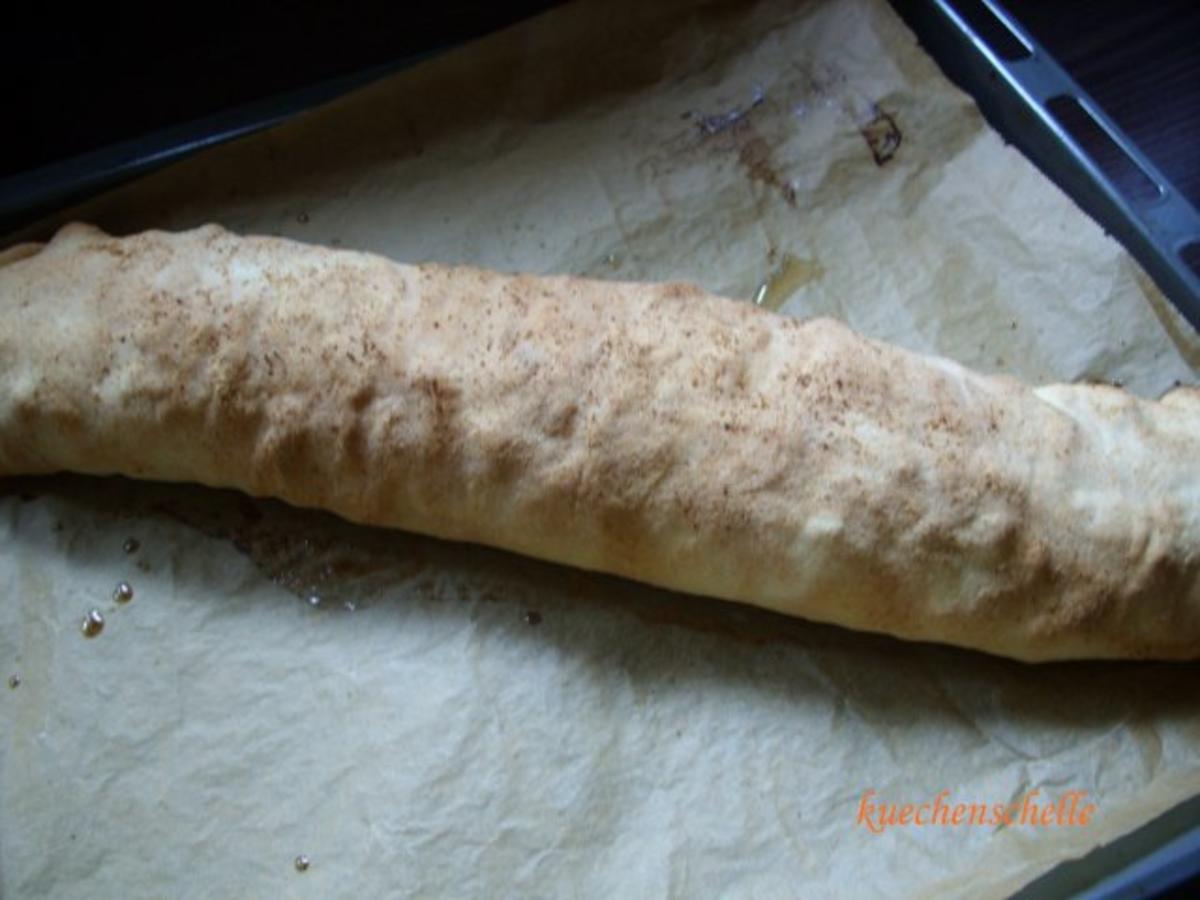 Apfelstrudel nach einem österreichischen Rezept - Rezept mit Bild ...