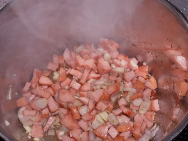 Deftiges Kartoffel-Wurst-Gulasch - Rezept - Bild Nr. 6