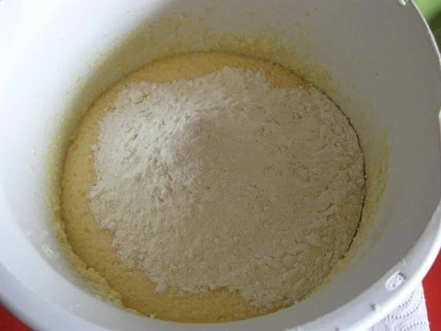 Rezept: Gugelhupf mit Krokant Bild Nr. 5 Gugelhupf mit Krokant - Rezept - Bild Nr. 5