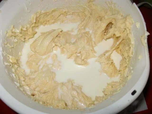 Rezept: Gugelhupf mit Krokant Bild Nr. 7 Gugelhupf mit Krokant - Rezept - Bild Nr. 7