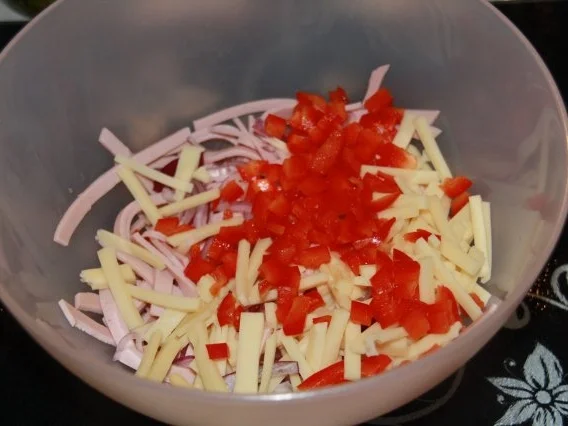 Wurstsalat mit Käse - Rezept - Bild Nr. 4