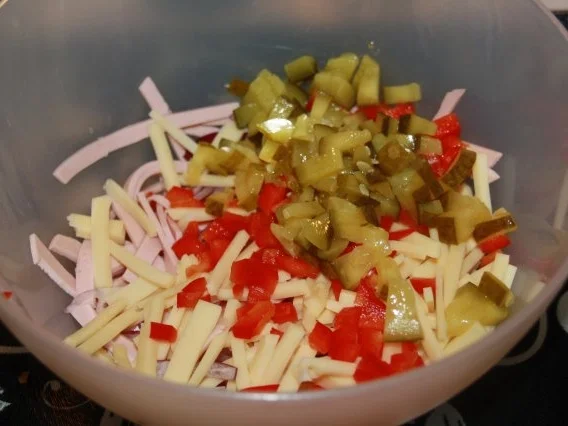 Wurstsalat mit Käse - Rezept - Bild Nr. 5