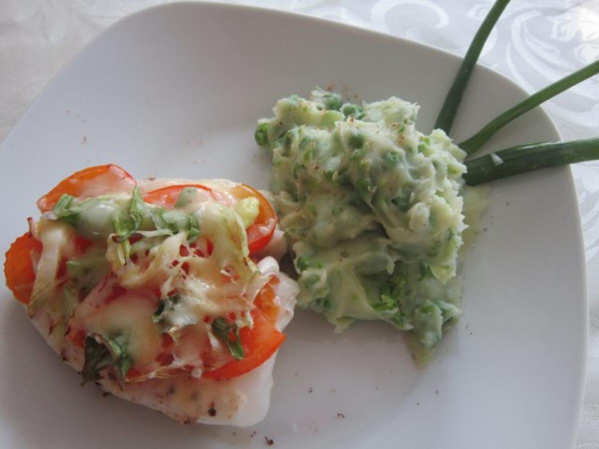 Tomaten Fisch -Auflauf mit Kartoffel -Erbsen -Püree - Rezept - kochbar.de