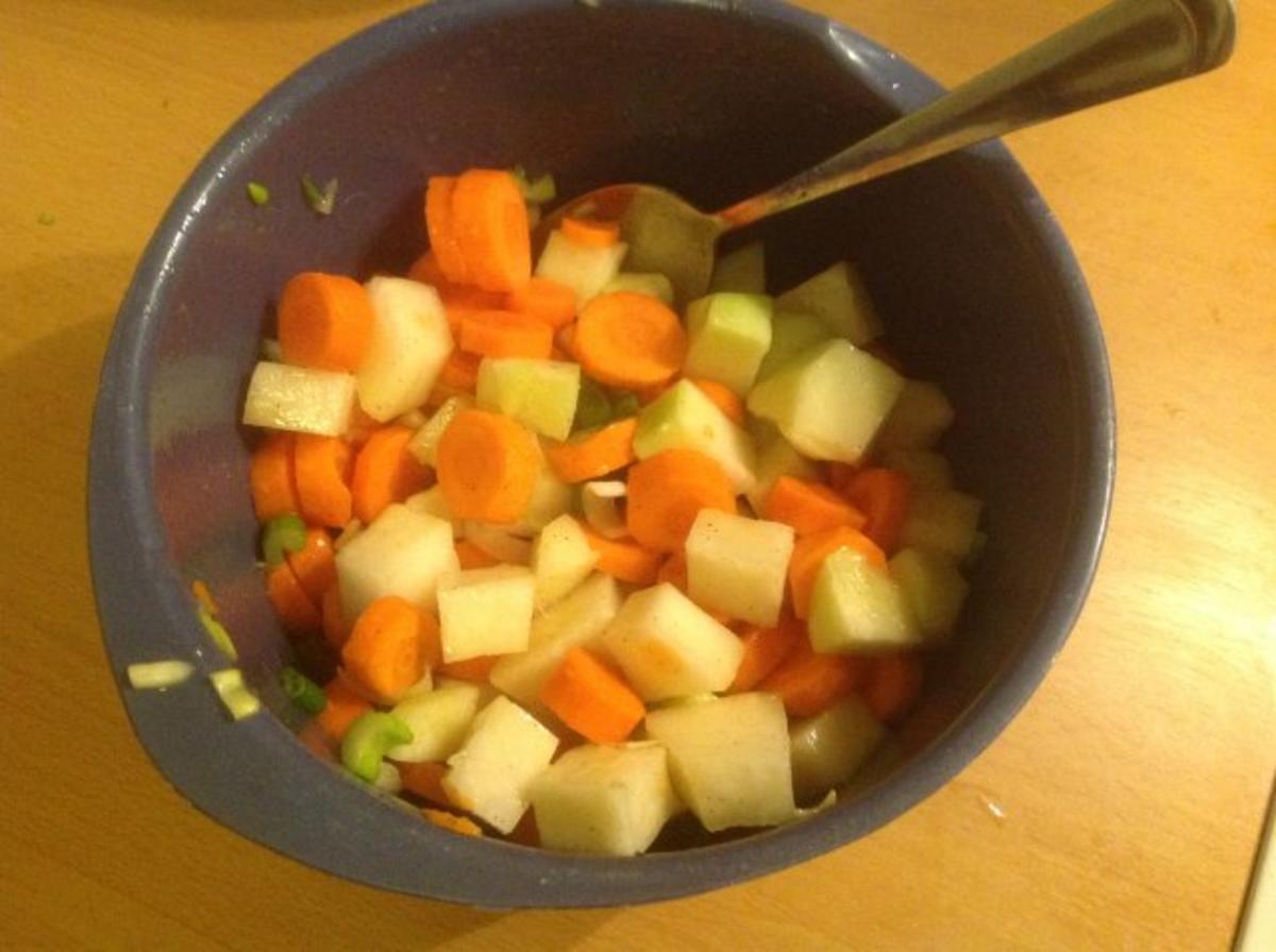 herzhafter Möhren-Kohlrabi-Salat - Rezept