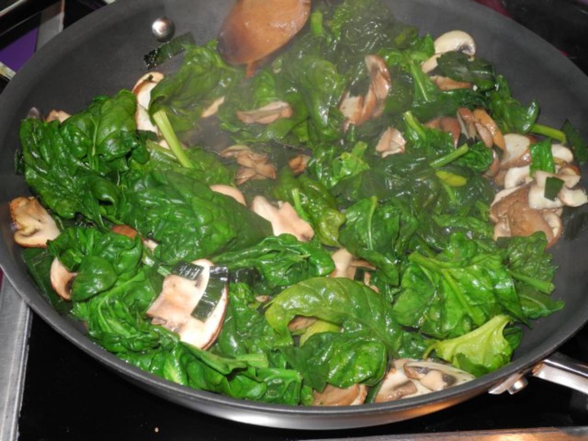 Vegan : Frischen Spinat an braunen Champignongs dazu Reis - Rezept - Bild Nr. 9