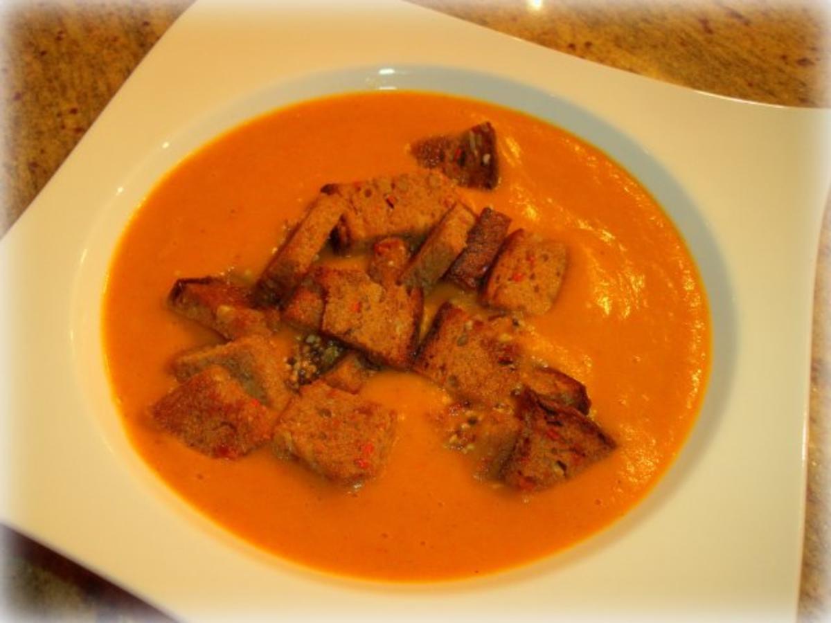 Indische Kürbis-Kokos-Suppe - Rezept