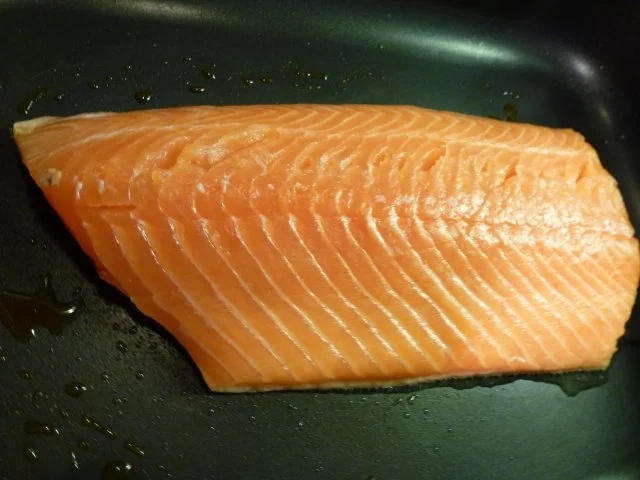 Rezept: Lachs auf einem Knoblauchspaghetti Bett Bild Nr. 5 Lachs auf einem Knoblauchspaghetti Bett - Rezept - Bild Nr. 5