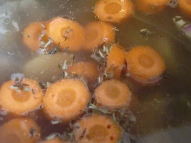 Eintopf mit Hähnchenmägen - Rezept - Bild Nr. 4