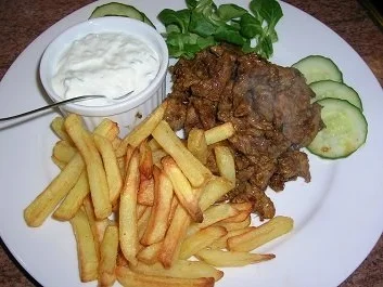 Gyros - selbst gemacht, mit Pommes und Ztsatziki - Rezept - Bild Nr. 4