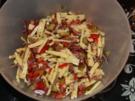 Käsesalat mit Salami - Rezept