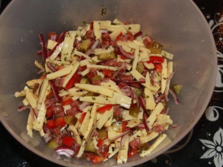 Käsesalat mit Salami - einfach - von Molochai