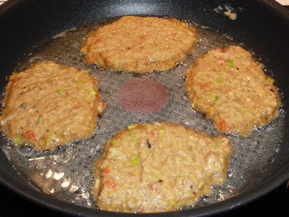 Rezept: Gemüsefrikadellen Bild Nr. 3 Gemüsefrikadellen - Rezept - Bild Nr. 3