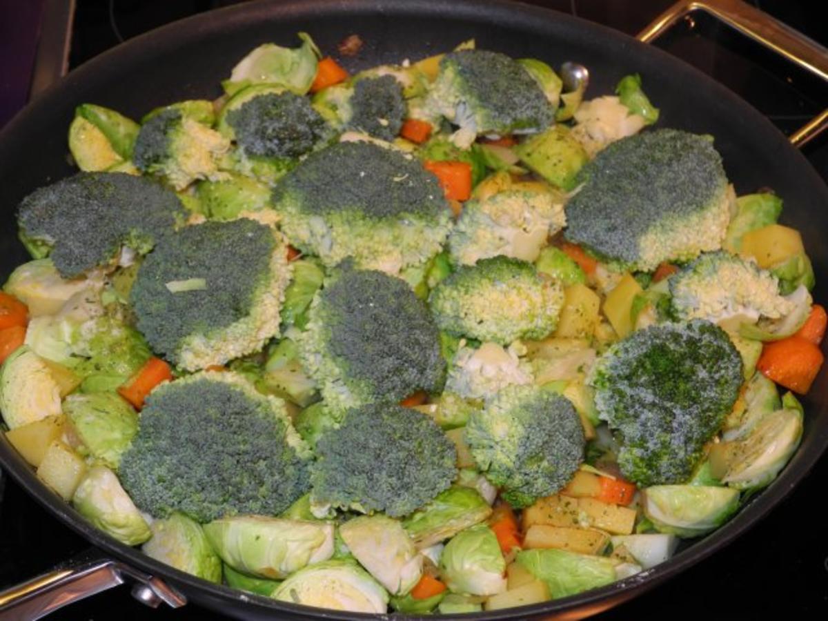 Bilder für Vegan : Bunte Pfanne mit viel Gemüse zum satt werden .... - Rezept