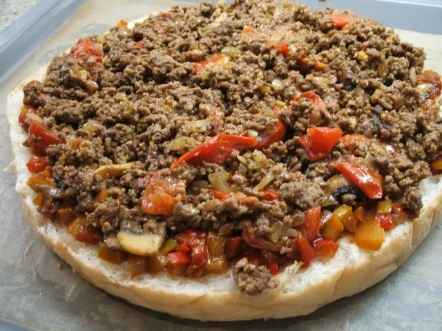 Rezept: Pikantes Backen: Hackfleischfladen Bild Nr. 8 Pikantes Backen: Hackfleischfladen - Rezept - Bild Nr. 8