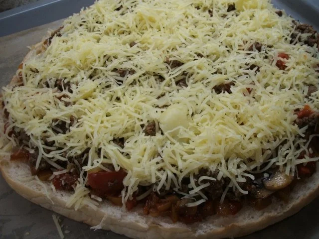 Rezept: Pikantes Backen: Hackfleischfladen Bild Nr. 9 Pikantes Backen: Hackfleischfladen - Rezept - Bild Nr. 9