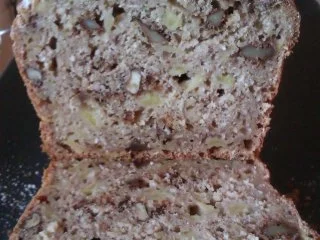 Rezept: Apfel-Bananen-Nuss-Kuchen Bild Nr. 7 Apfel-Bananen-Nuss-Kuchen - Rezept - Bild Nr. 7