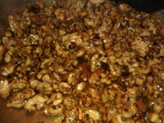 Rezept: Apfel-Bananen-Nuss-Kuchen Bild Nr. 2 Apfel-Bananen-Nuss-Kuchen - Rezept - Bild Nr. 2