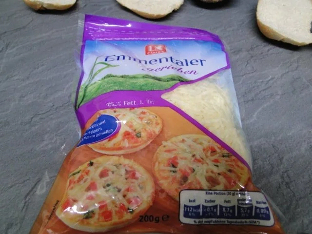 Überbackene ausgehöhlte Brötchen mit Mett - Rezept - Bild Nr. 8