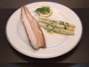 Geräucherte Bodenseefelchen mit Tettnanger Spargel an Vinaigrette (Prof. Dr. Werner Mang) - Rezept