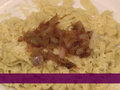 Schwäbische Kässpätzle mit Schmelzzwiebeln (Prof. Dr. Werner Mang) - Rezept